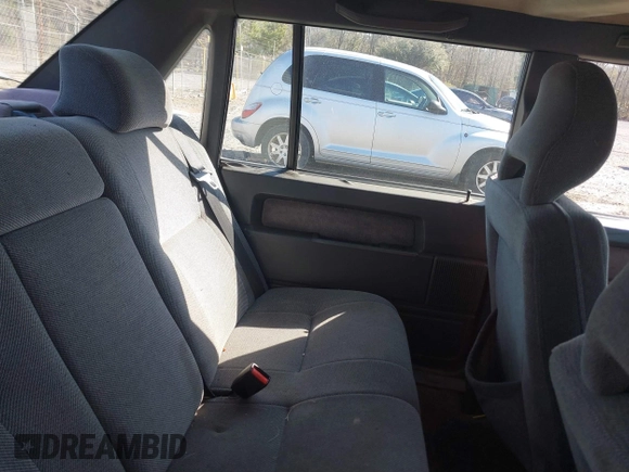 1995 Volvo 900 z VIN YV1JS8314S1209962, wystawiony jako IAAI lot #41750021 z przebiegiem 202 921 mil mil oraz . Historia ofert i sprzedaży dostępna na DreamBid. Obrazek 8.