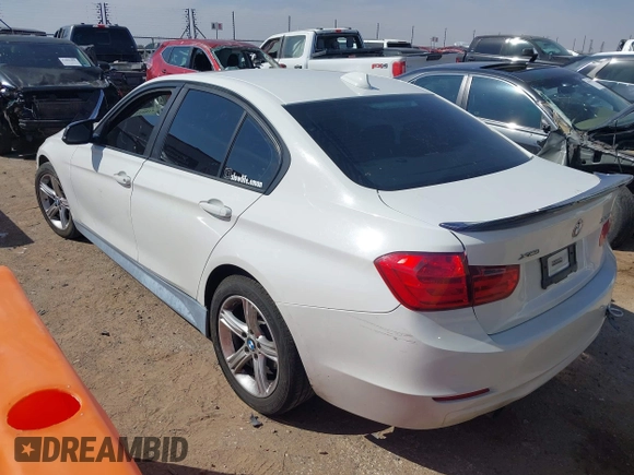 2014 BMW 3 Series 328i xDrive с VIN WBA3B5G55ENS07237, выставлен на аукционе IAAI как лот 41885237 с пробегом 100 288 миль миль и . История ставок и продаж доступна на DreamBid. Изображение 3.