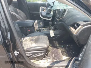 2017 Jeep Cherokee Limited с VIN 1C4PJMDS4HW631244, выставлен на аукционе IAAI как лот 42440296 с пробегом 111 461 миль миль и . История ставок и продаж доступна на DreamBid. Изображение 5.