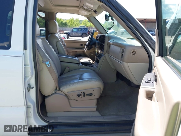 2005 Chevrolet Tahoe Z71 z VIN 1GNEK13TX5R202172, wystawiony jako IAAI lot #42330565 z przebiegiem 259 191 mil mil oraz . Historia ofert i sprzedaży dostępna na DreamBid. Obrazek 5.