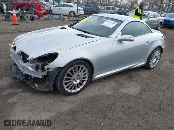 2006 Mercedes-Benz SLK 55 AMG with VIN WDBWK73F66F104476, listed as a IAAI auction lot 41947845 with 87,043 mi miles and . Bid and sale history available at DreamBid. Image 2.