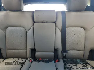 2017 Hyundai Santa Fe 2.4L z VIN 5NMZUDLB9HH013230, wystawiony jako Copart lot #55888975 z przebiegiem Nie podano mil oraz Szkoda całkowita • Salvage title. Historia ofert i sprzedaży dostępna na DreamBid. Obrazek 10.