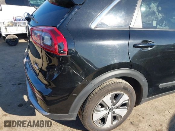 2019 Kia Niro LX with VIN KNDCB3LC4K5241497, listed as a IAAI auction lot 41670537 with 55,066 mi miles. Bid and sale history available at carsss.com. Image 18.