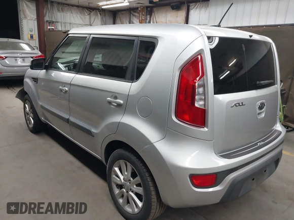 2012 Kia Soul + with VIN KNDJT2A66C7403146, listed as a IAAI auction lot 42003669 with 142,522 mi miles. Bid and sale history available at carsss.com. Image 3.