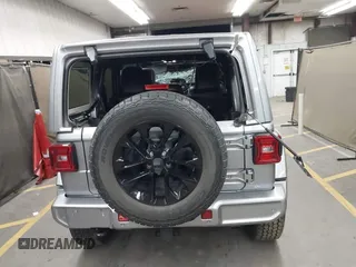 2021 Jeep Wrangler Unlimited Sahara with VIN 1C4HJXEN1MW529568, listed as a IAAI auction lot 42336590 with 39,931 mi miles and . Bid and sale history available at DreamBid. Image 17.