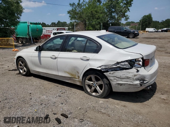 2013 BMW 3 Series 328i with VIN WBA3A5G58DNP21035, listed as a Copart auction lot 60543305 with 151,768 mi miles and Salvage title. Bid and sale history available at DreamBid. Image 2.