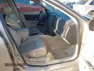 2004 Cadillac SRX with VIN 1GYEE63A140164260, listed as a IAAI auction lot 41516523 with 113,187 mi miles. Bid and sale history available at carsss.com. Image 5.