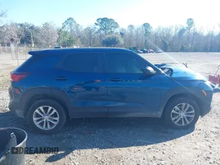 2021 Chevrolet TrailBlazer LS with VIN KL79MNSL4MB084184, listed as a IAAI auction lot 41595552 with 71,977 mi miles. Bid and sale history available at carsss.com. Image 13.