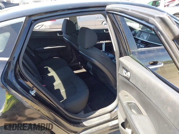 2020 Kia Optima SE с VIN 5XXGT4L32LG401068, выставлен на аукционе IAAI как лот 42000683 с пробегом 114 897 миль миль и . История ставок и продаж доступна на DreamBid. Изображение 8.