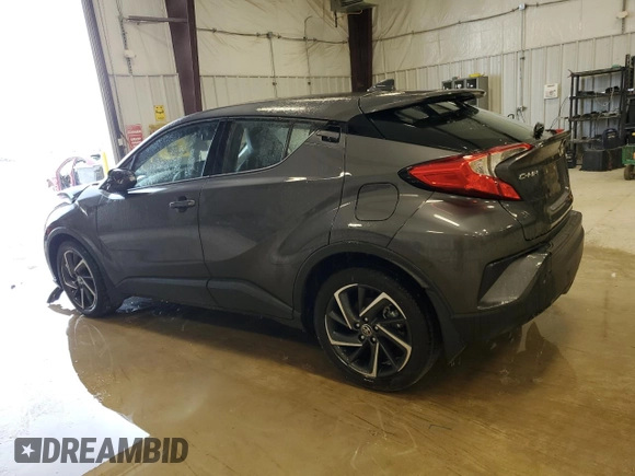 2022 Toyota C-HR XLE with VIN NMTKHMBX4NR146505, listed as a Copart auction lot 46410595 with 32,308 mi miles and Clean Title. Bid and sale history available at carsss.com. Image 2.
