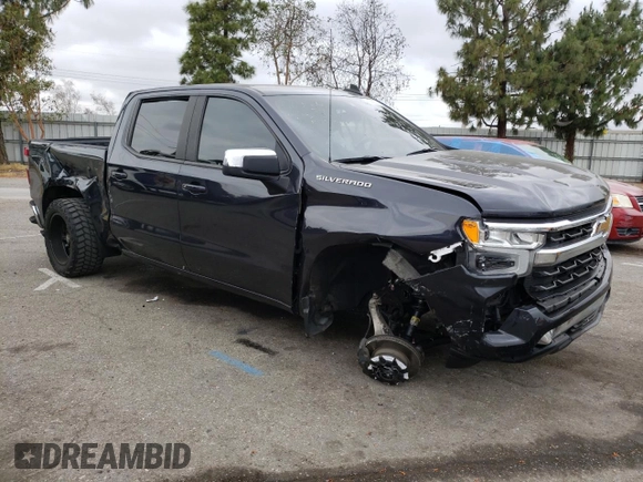 2022 Chevrolet Silverado 1500 LT with VIN 1GCPACEK8NZ618418, listed as a Copart auction lot 55685294 with 33,429 mi miles and Salvage Title. Bid and sale history available at carsss.com. Image 4.