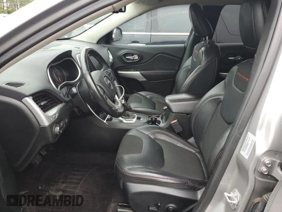 2018 Jeep Cherokee Trailhawk Leather Plus with VIN 1C4PJMBX1JD512857, listed as a Copart auction lot 58730535 with 104,252 mi miles and Clean title. Bid and sale history available at DreamBid. Image 7.