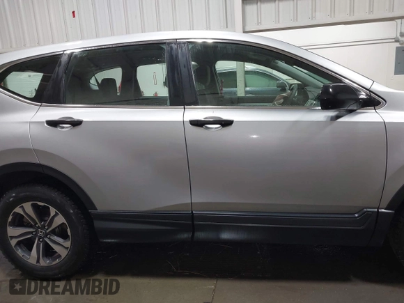 2018 Honda CR-V LX with VIN 2HKRW6H37JH203236, listed as a IAAI auction lot 41991392 with 44,465 mi miles. Bid and sale history available at carsss.com. Image 13.