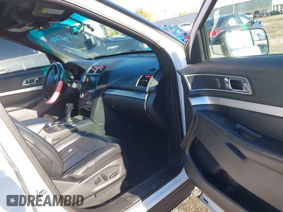 2016 Ford Explorer XLT with VIN 1FM5K8D84GGA22479, listed as a IAAI auction lot 40645958 with 127,482 mi miles and . Bid and sale history available at carsss.com. Image 5.