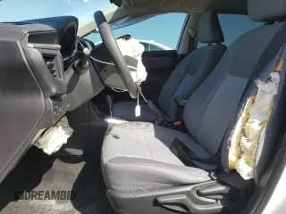 2016 Toyota Corolla L z VIN 5YFBURHE2GP484786, wystawiony jako Copart lot #52430625 z przebiegiem 122 663 mil mil oraz Szkoda całkowita • Salvage title. Historia ofert i sprzedaży dostępna na DreamBid. Obrazek 7.