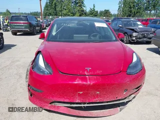 2022 Tesla Model 3 Long Range z VIN 5YJ3E1EB5NF174606, wystawiony jako IAAI lot #42463894 z przebiegiem 36 677 mil mil oraz . Historia ofert i sprzedaży dostępna na DreamBid. Obrazek 12.