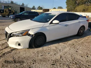 2019 Nissan Altima 2.5 S with VIN 1N4BL4BV4KC258030, listed as a Copart auction lot 49782085 with 127,823 mi miles and Salvage Title. Bid and sale history available at carsss.com. Image 1.