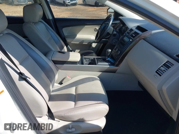 2010 Mazda CX-9 Grand Touring with VIN JM3TB3MA6A0230906, listed as a IAAI auction lot 42422826 with 191,821 mi miles and . Bid and sale history available at DreamBid. Image 5.