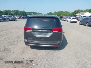 2020 Chrysler Pacifica Touring with VIN 2C4RC1FG6LR120775, listed as a IAAI auction lot 42562876 with 119,853 mi miles and . Bid and sale history available at DreamBid. Image 15.