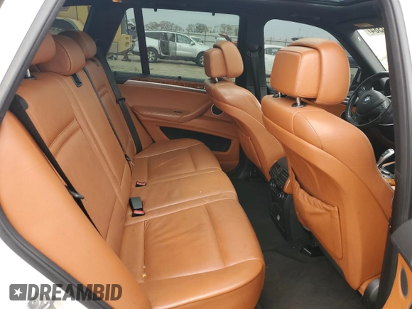 2010 BMW X5 M with VIN 5YMGY0C55ALK25665, listed as a Copart auction lot 82820384 with 118,956 mi miles and Salvage Title. Bid and sale history available at carsss.com. Image 11.