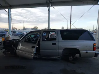 2004 Chevrolet Suburban LT with VIN 3GNEC16T04G210725, listed as a IAAI auction lot 41191477 with 1 mi miles. Bid and sale history available at carsss.com. Image 14.