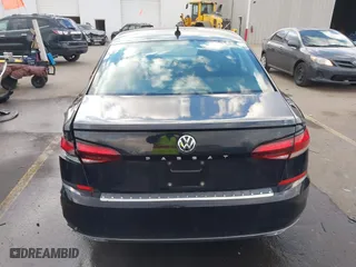 2021 Volkswagen Passat 2.0T SE with VIN 1VWSA7A32MC012952, listed as a IAAI auction lot 41370840 with 71,141 mi miles. Bid and sale history available at carsss.com. Image 16.