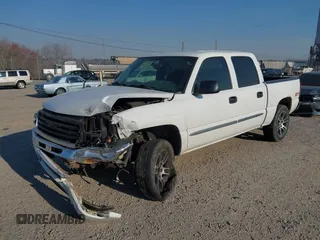 2006 GMC Sierra 1500 SLT with VIN 2GTEK13Z161259108, listed as a IAAI auction lot 41900305 with 254,027 mi miles and . Bid and sale history available at carsss.com. Image 17.