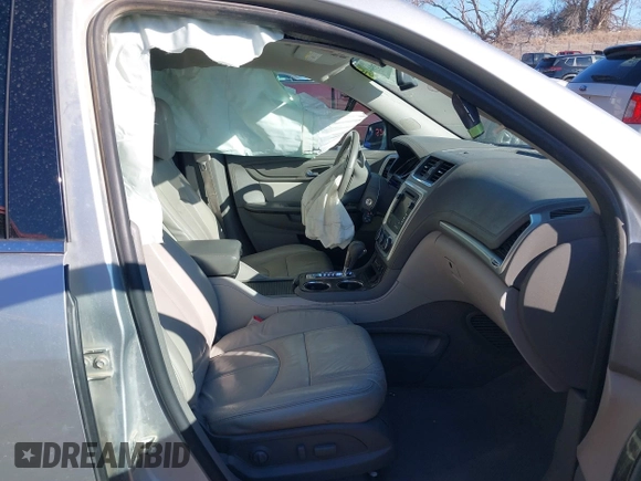 2014 GMC Acadia SLT with VIN 1GKKRRKD8EJ204036, listed as a IAAI auction lot 41673944 with 180,931 mi miles. Bid and sale history available at carsss.com. Image 5.