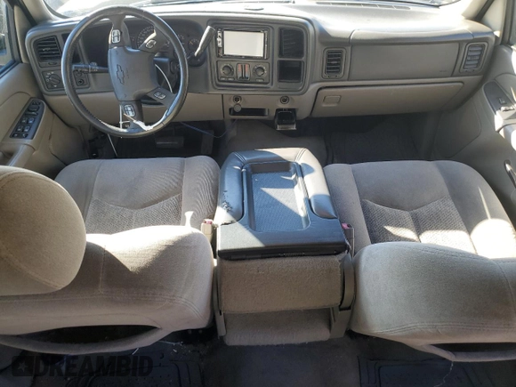 2005 Chevrolet Avalanche Z66 with VIN 3GNEC12Z95G151749, listed as a Copart auction lot 41979854 with 331,389 mi miles and Non repairable. Bid and sale history available at DreamBid. Image 8.