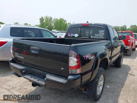 2012 Toyota Tacoma z VIN 5TFUU4EN2CX029450, wystawiony jako IAAI lot #42416155 z przebiegiem 171 711 mil mil oraz . Historia ofert i sprzedaży dostępna na DreamBid. Obrazek 4.