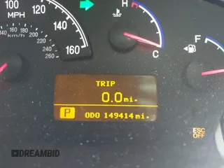 2006 Hyundai Azera SE z VIN KMHFC46F86A051104, wystawiony jako IAAI lot #41923493 z przebiegiem 149 414 mil mil oraz . Historia ofert i sprzedaży dostępna na DreamBid. Obrazek 12.