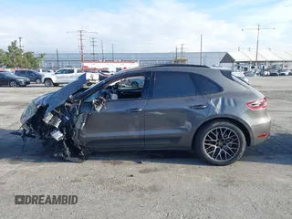 2018 Porsche Macan with VIN WP1AA2A54JLB14685, listed as a IAAI auction lot 41906101 with Not provided miles and . Bid and sale history available at DreamBid. Image 13.