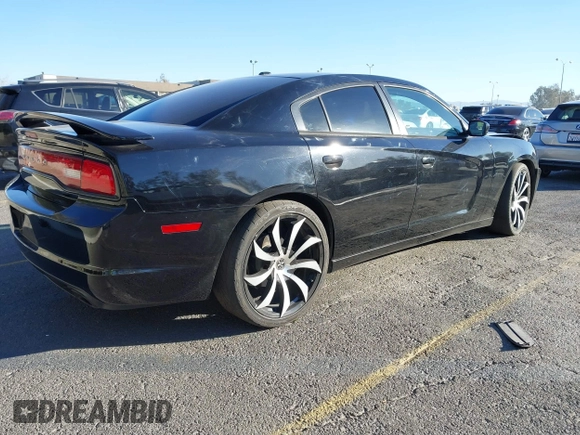 2013 Dodge Charger RT with VIN 2C3CDXCT6DH693341, listed as a IAAI auction lot 41414225 with 138,031 mi miles. Bid and sale history available at carsss.com. Image 4.
