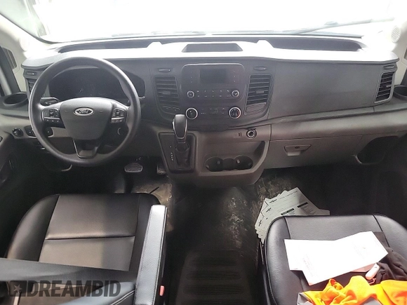 2024 Ford Transit Passenger XL z VIN 1FBAX2C87RKA32981, wystawiony jako IAAI lot #42791620 z przebiegiem 3 439 mil mil oraz . Historia ofert i sprzedaży dostępna na DreamBid. Obrazek 6.