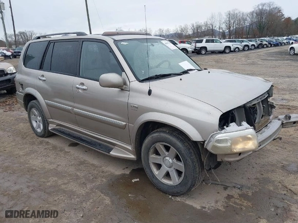 2003 Suzuki XL-7 Touring with VIN JS3TX92V334115616, listed as a IAAI auction lot 40899791 with 154,521 mi miles. Bid and sale history available at carsss.com. Image 1.