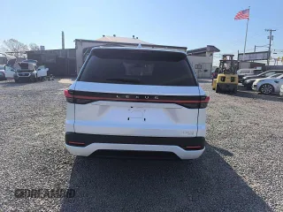 2024 Lexus TX 350 с VIN 5TDAAAB66RS005464, выставлен на аукционе Copart как лот 71789984 с пробегом 10 445 миль миль и Списание • Salvage title. История ставок и продаж доступна на DreamBid. Изображение 6.