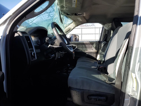 2018 Ram 2500 Tradesman with VIN 3C6UR5HL6JG366469, listed as a Copart auction lot 80321094 with 73,719 mi miles and Non Repairable. Bid and sale history available at carsss.com. Image 7.