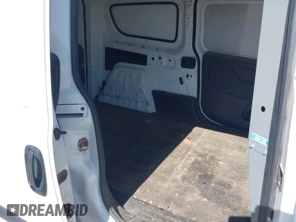 2022 Ram ProMaster City Cargo Tradesman z VIN ZFBHRFAB7N6Y29442, wystawiony jako IAAI lot #42306750 z przebiegiem 89 057 mil mil oraz . Historia ofert i sprzedaży dostępna na DreamBid. Obrazek 8.