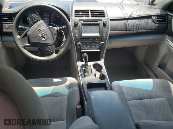 2017 Toyota Camry XLE z VIN 4T1BF1FK1HU781648, wystawiony jako Copart lot #57141715 z przebiegiem 70 437 mil mil oraz Szkoda całkowita • Salvage title. Historia ofert i sprzedaży dostępna na DreamBid. Obrazek 8.