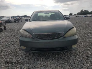 2005 Toyota Camry LE with VIN 4T1BE30K65U038423, listed as a Copart auction lot 64276255 with 182,686 mi miles and Salvage title. Bid and sale history available at DreamBid. Image 5.