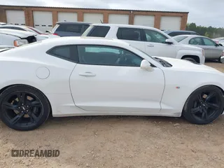 2019 Chevrolet Camaro 2SS with VIN 1G1FH1R79K0138141, listed as a IAAI auction lot 41957998 with 98,283 mi miles and . Bid and sale history available at DreamBid. Image 13.