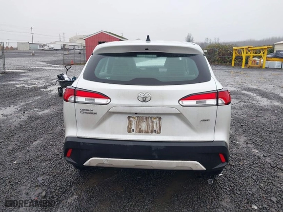 2022 Toyota Corolla Cross L with VIN 7MUAAABG9NV018945, listed as a IAAI auction lot 41047754 with NaN miles. Bid and sale history available at carsss.com. Image 16.