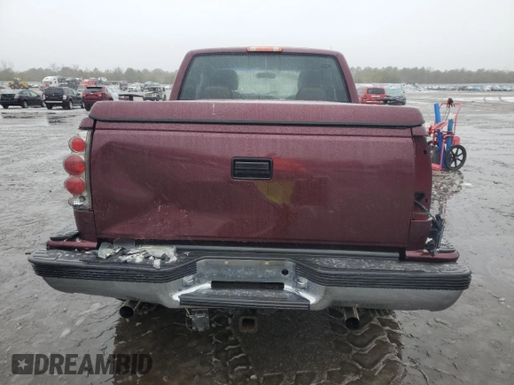 1995 GMC Sierra 1500 z VIN 2GTEK19K2S1542315, wystawiony jako Copart lot #42764275 z przebiegiem 305 402 mil mil oraz Szkody całkowita. Historia ofert i sprzedaży dostępna na DreamBid. Obrazek 6.