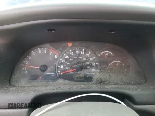 2000 Suzuki Vitara JX z VIN 2S3TD52V6Y6111082, wystawiony jako Copart lot #82444534 z przebiegiem 271 122 mil mil oraz Nie do naprawy. Historia ofert i sprzedaży dostępna na DreamBid. Obrazek 9.