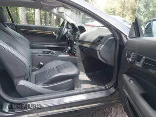 2012 Mercedes-Benz E 350 z VIN WDDKJ5KB2CF138129, wystawiony jako IAAI lot #42767007 z przebiegiem 87 493 mil mil oraz . Historia ofert i sprzedaży dostępna na DreamBid. Obrazek 5.