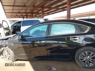 2015 Nissan Altima SV with VIN 1N4AL3AP8FC591586, listed as a IAAI auction lot 42083818 with 60,128 mi miles and . Bid and sale history available at carsss.com. Image 13.
