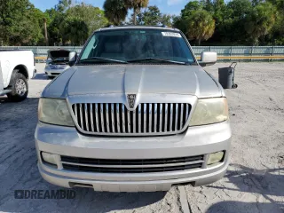 2006 Lincoln Navigator Luxury with VIN 5LMFU27576LJ27128, listed as a Copart auction lot 70362034 with 174,518 mi miles and Salvage Title. Bid and sale history available at carsss.com. Image 5.