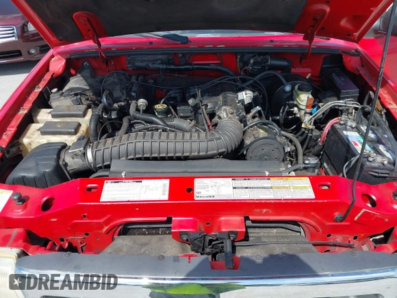 2000 Ford Ranger XLT with VIN 1FTZR15X0YPB39850, listed as a IAAI auction lot 42191165 with 170,881 mi miles. Bid and sale history available at carsss.com. Image 10.