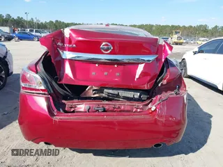 2015 Nissan Altima 2.5 S with VIN 1N4AL3AP9FN870985, listed as a IAAI auction lot 41663676 with 153,216 mi miles. Bid and sale history available at carsss.com. Image 16.