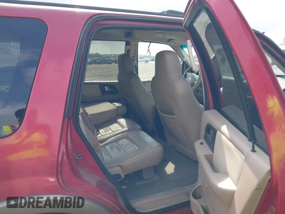 2004 Ford Expedition Eddie Bauer with VIN 1FMPU17L14LA31265, listed as a IAAI auction lot 42124544 with 1 mi miles. Bid and sale history available at carsss.com. Image 8.